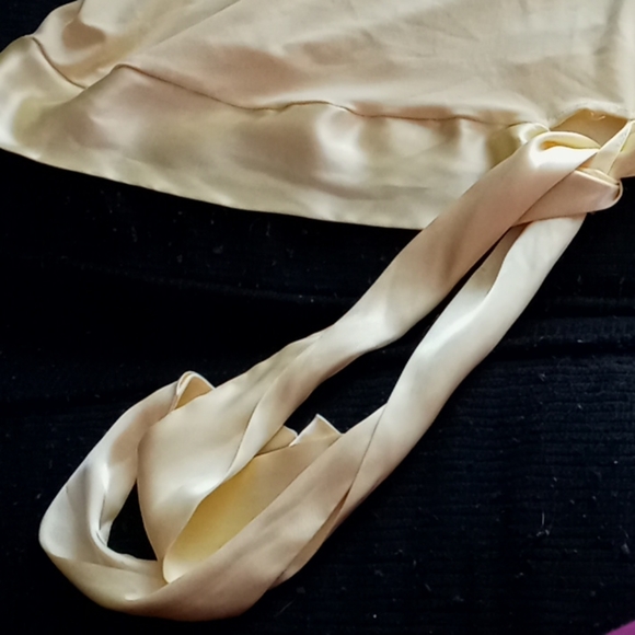 Yellow crop top - Picture 3 of 3